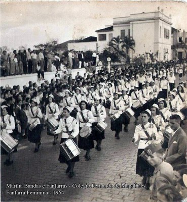 Fanfarra feminina Magalhães.jpg