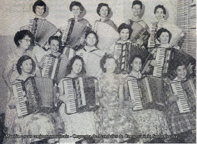 Orquestra de acordeons.jpg