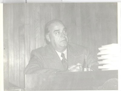Dr. Mendes.jpg