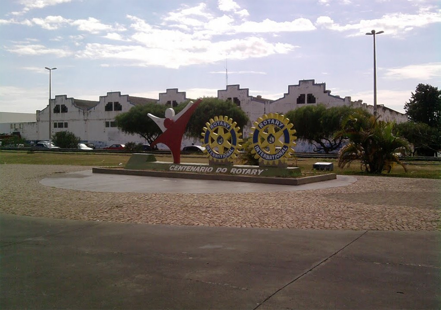centenario Rotary.jpg