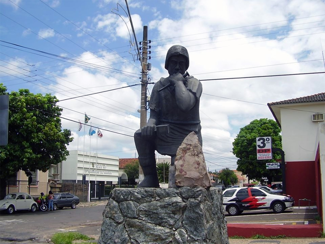 Monumento em homenagem a Maçonaria.jpg