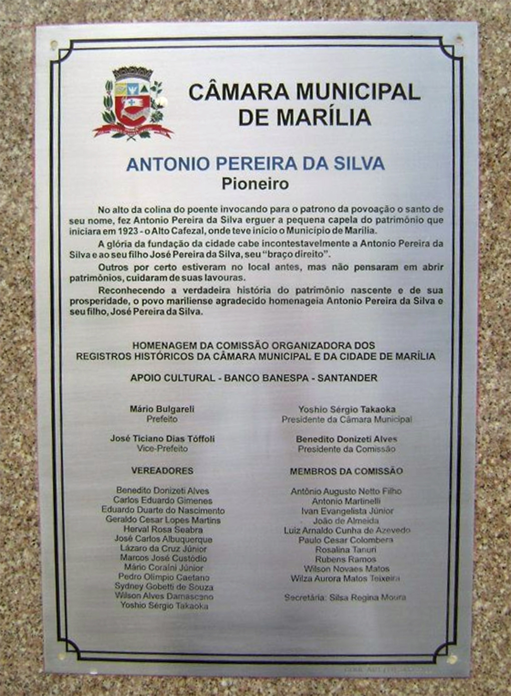 placa pereira.jpg