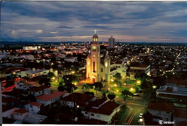 Igreja Santo Antonio noturna 1.jpg