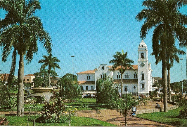 Igreja São Bento e Praça Maria Isabel.jpg