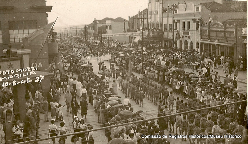 Desfile em homenagem aos Expedicionários - 1941.jpg