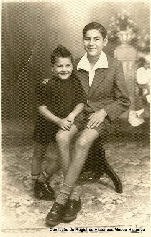 Filhos do Sargento Izaías - instrutor do Tiro de Guerra - de 1939 a 1945.jpg