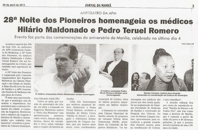 2013 246 28ª Noite dos Pioneiros homenageia os médicos Hilário Maldonado e Pedro Teruel Romero - Jornal da Manhã 26-04-2013.jpg