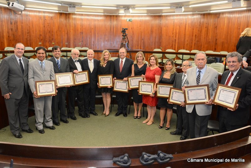 Câmara Municipal homenageia Advogados em Sessão Solene