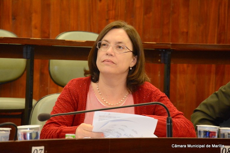 Sônia Tonin quer informações sobre cursos profissionalizantes