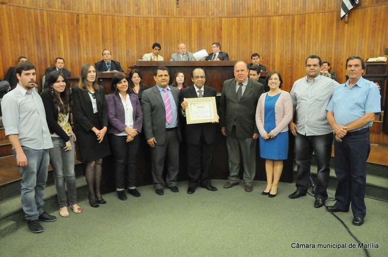 Câmara faz homenagem ao radialista Wilson Matos