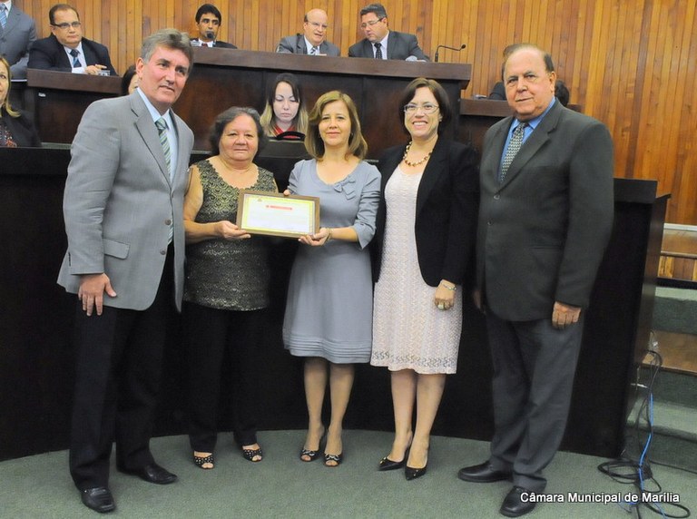 Entidade Amor de Mãe recebe homenagem do vereador Marcos Rezende