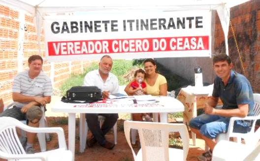 Jardim Flamingo recebe a visita do Gabinete Itinerante do vereador Cícero