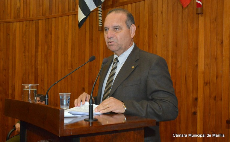 Vereador Delegado Wilson Damasceno reivindica instalação de redutor de velocidade em avenida