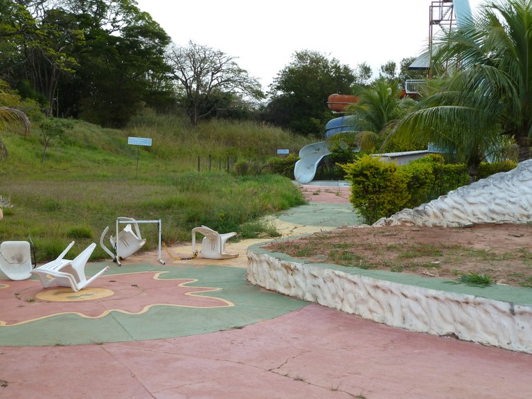 Vereador Damasceno solicita informações de recuperação do Parque Aquático 
