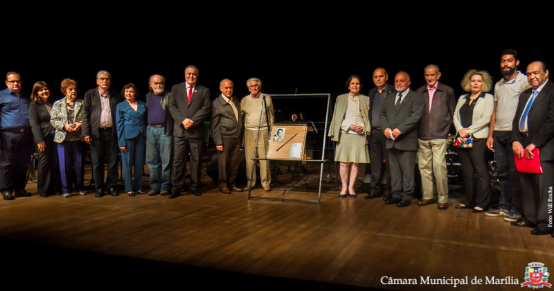Entrada do Teatro Municipal vai abrigar homenagem ao maestro Jorge Galati