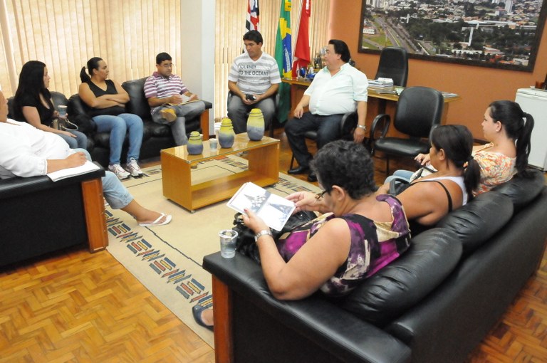 Associação de Moradores de Rosália visitam gabinete