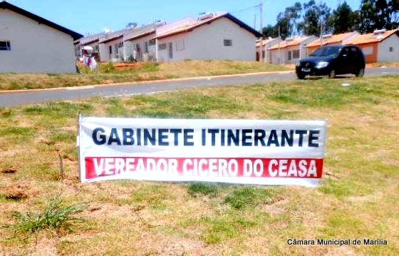 Cícero visita novo bairro Marina Moretti com seu gabinete itinerante