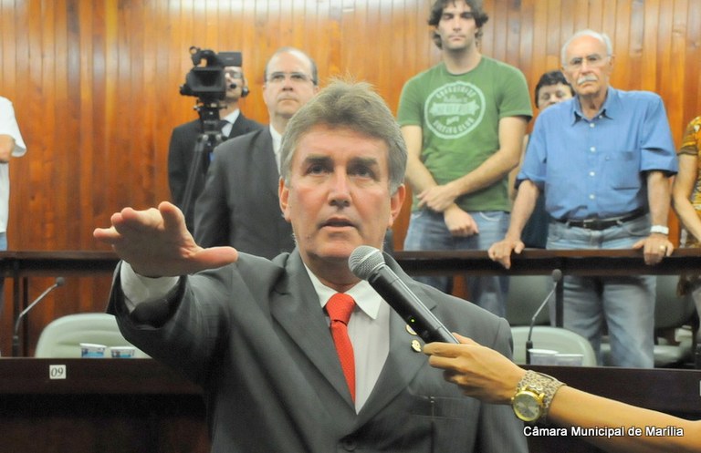 Marcos Rezende toma posse como vereador da Câmara Municipal