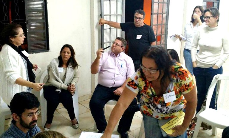 Samuel da Farmácia participa de pré-conferência da saúde e elogia iniciativa de ouvir a população
