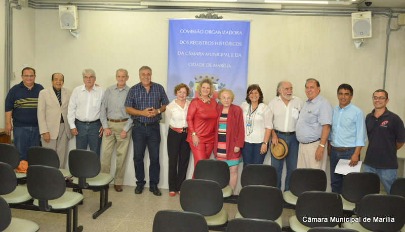 Membros da Comissão dos Registros Históricos tomam posse em cerimônia na sala Nasib Cury