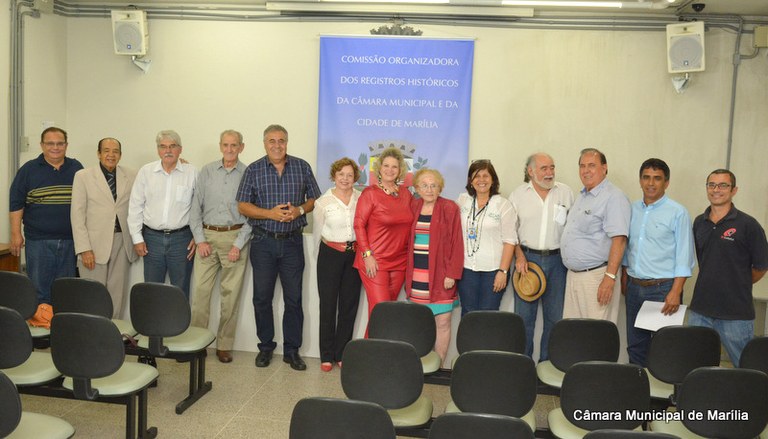 Membros da Comissão dos Registros Históricos tomam posse em cerimônia na sala Nasib Cury