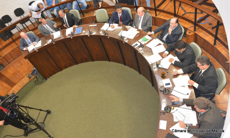 Vereadores vão votar 10 projetos de Lei e 61 requerimentos na sessão ordinária de 2ª-feira