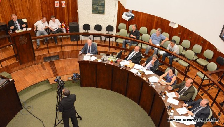 Última sessão ordinária do ano teve vasta discussão e 19 projetos em pauta