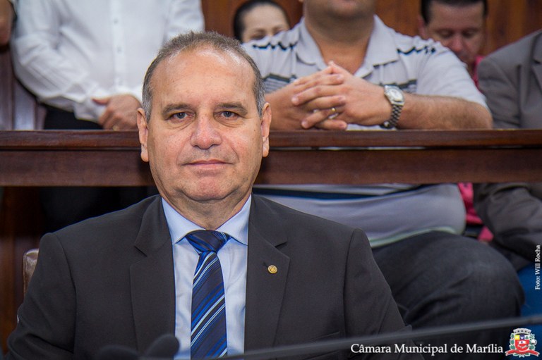 Presidente da Câmara cumpre legislação e atualiza o vale alimentação dos servidores do Legislativo