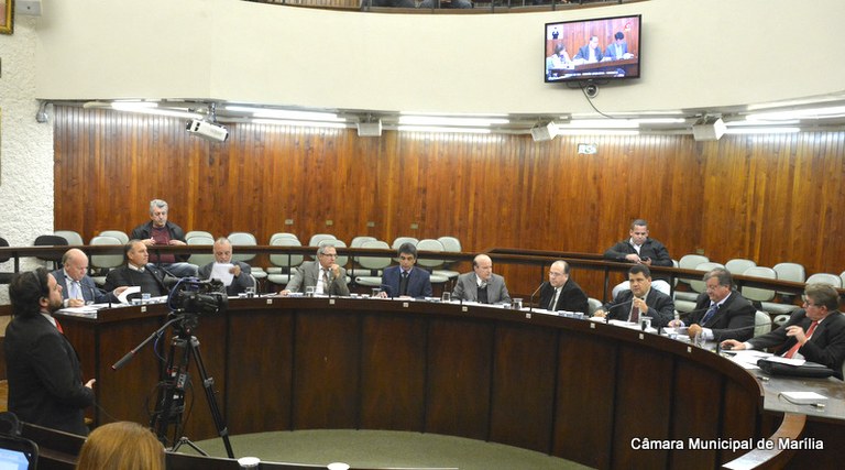Vereadores se reúnem na segunda-feira para votar 10 Projetos de Lei, incluindo a LDO 2017