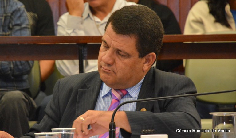 José Menezes quer que campanha de vacinação contra H1N1 inclua profissionais da educação