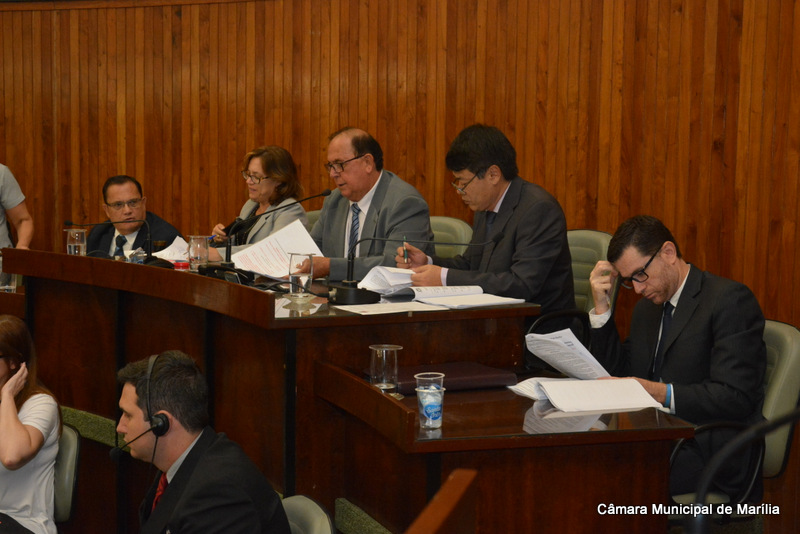 Vereadores votam 4 projetos de Lei e 69 requerimentos na sessão de segunda-feira
