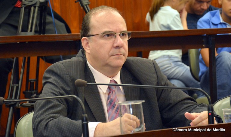 Marcos Custódio reivindica melhoria no sistema de iluminação do Jardim Santa Antonieta