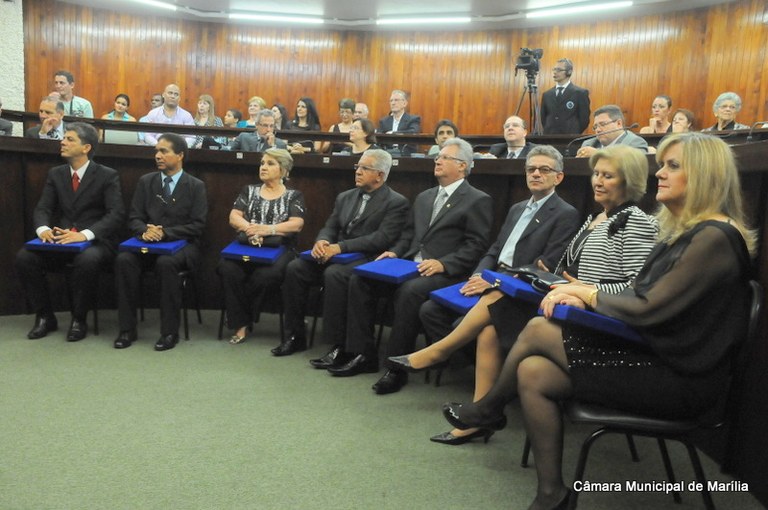 Corretores de Imóveis são homenageados em Sessão Solene