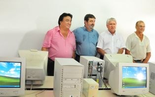 Computadores da Câmara são doados à Filantrópica
