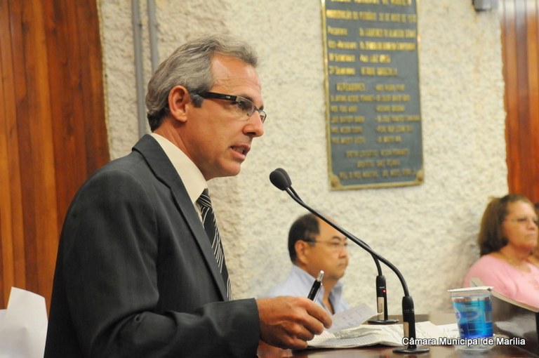 Descarte de resíduos sólidos é assunto de requerimento do vereador Bassiga