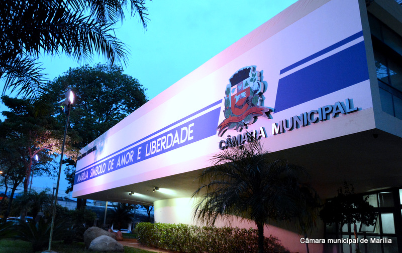 Câmara de Marília presta homenagem a médicos veterinários e entidades representativas nesta 4ª