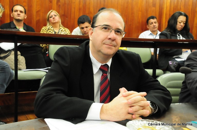 EMDURB efetua manutenção solicitada pelo vereador Marcos Custódio