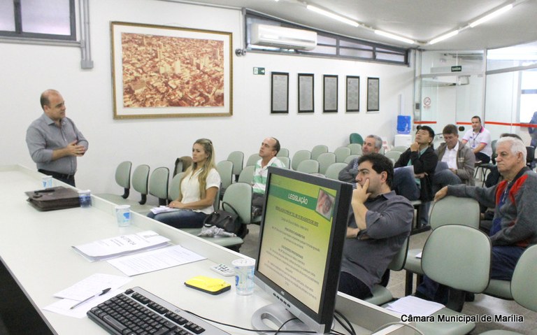Comissão faz 5ª reunião do Código e analisa a situação de animais pequenos e de grande porte