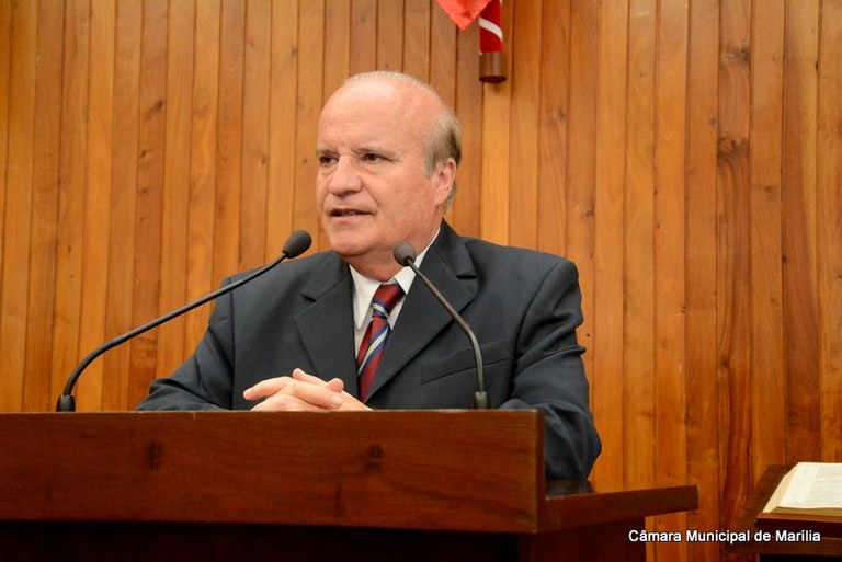 Poluição: Nardi solicita monitoramento da emissão de gases pela frota municipal