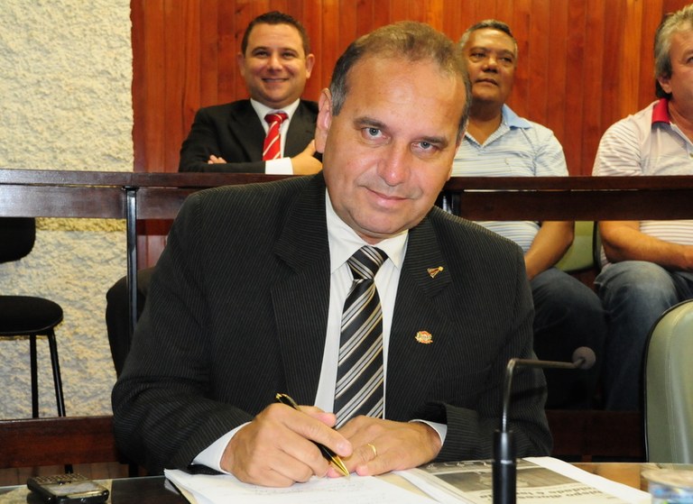 Associações devem se tornar entidades públicas graça a Projeto de Damasceno 