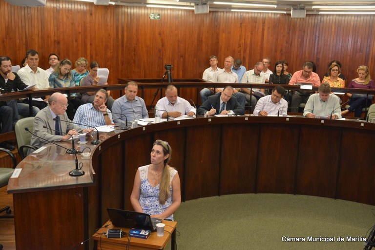 Audiência da saúde na Câmara de Marília detalha  recursos e população esclarece dúvidas