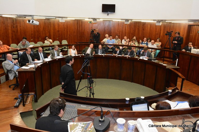 Pauta extensa de votação na Ordem do Dia desta segunda-feira 
