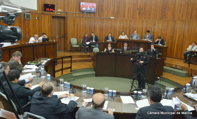 Vereadores votam 11 projetos de Leis e 61 requerimentos na sessão ordinária desta 2ª