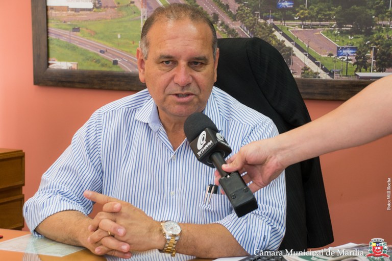 Presidente Damasceno reivindica retomada das obras na SP-333 e recape emergencial em trecho