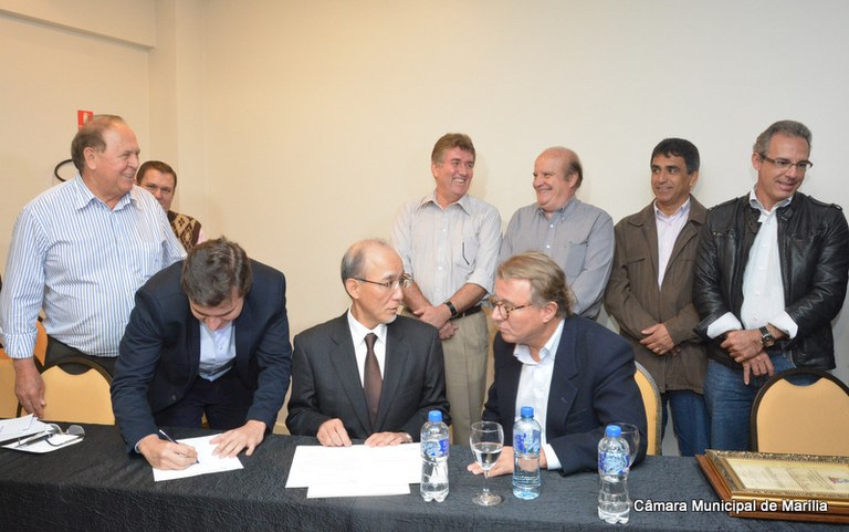 Presidente da Câmara e vereadores participam  do lançamento da indústria Harald em Marília