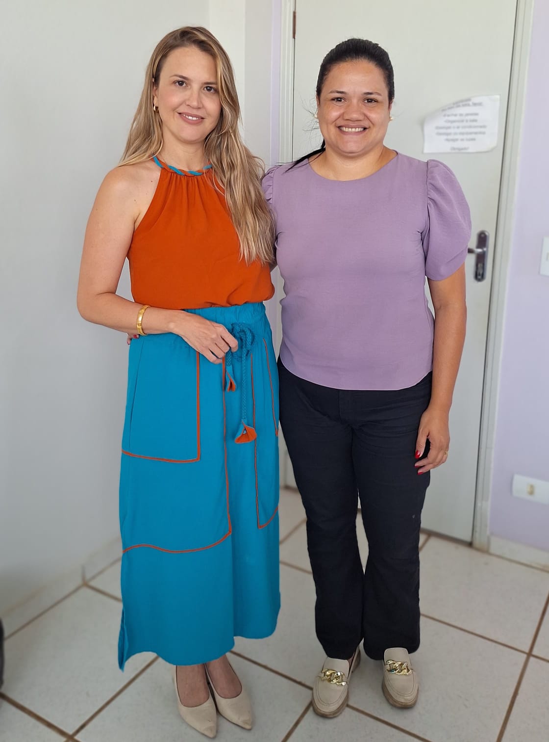 Secretária da Saúde, Paloma Libanio, com a vereadora Vânia Ramos; implantação do CER 3 está mais perto