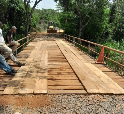 Ponte foi reparada após pedido do vereador Thiaguinho; melhorias em área rural do distrito de Amadeu Amaral
