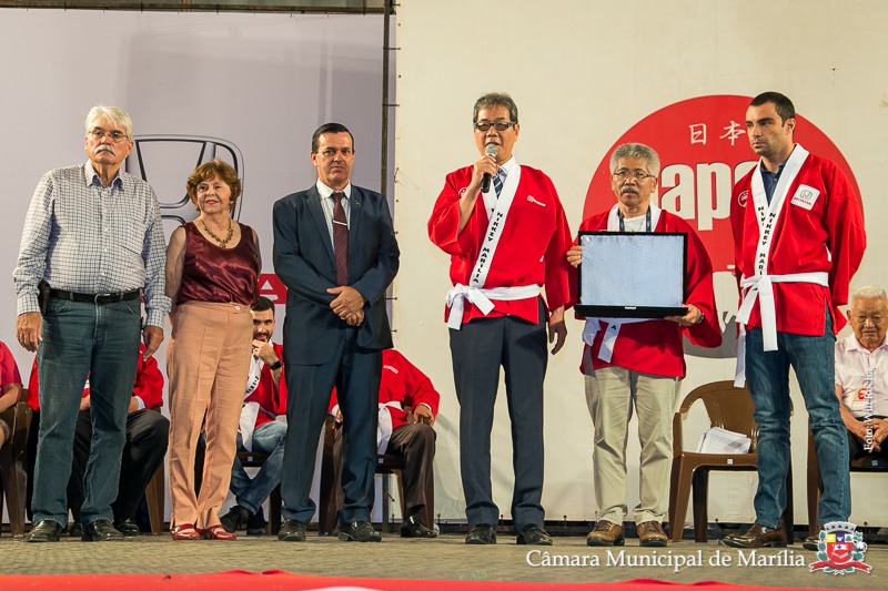 Momento da homenagem durante a abertura do Japan Fest na quinta-feira