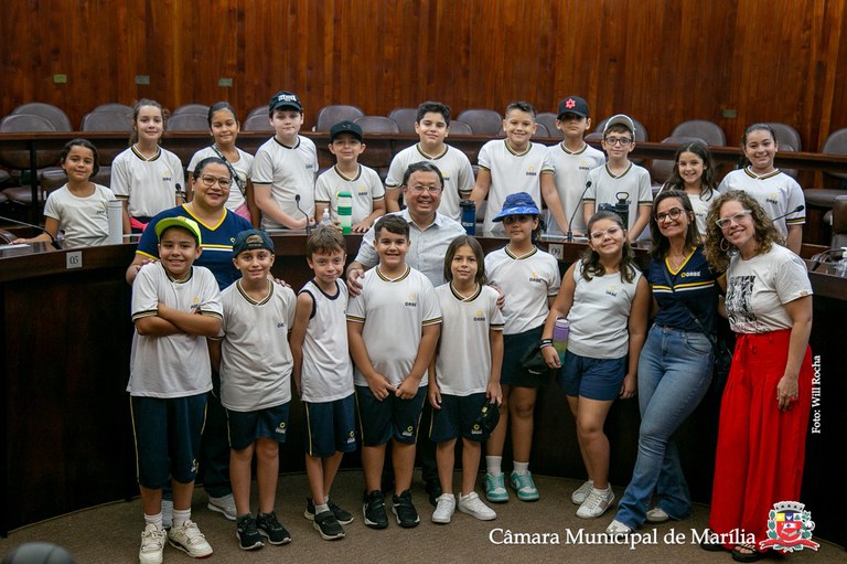 Estudantes conhecem funcionamento do Legislativo mariliense