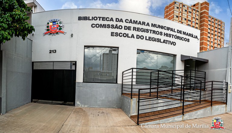 Biblioteca da Câmara tem exposição e lançamento do livro ‘Cooperados’ de